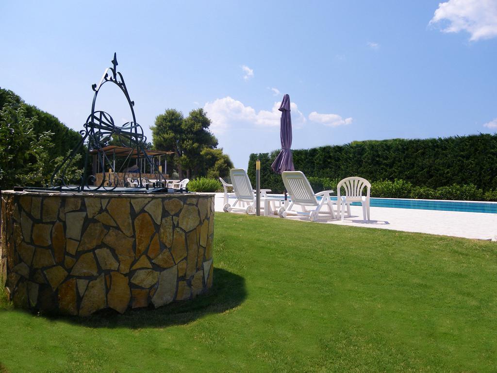 Cosmos Resort Каламос Екстер'єр фото